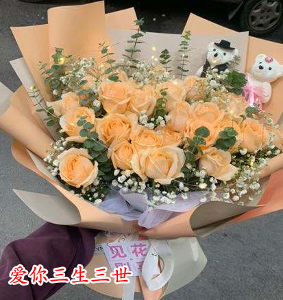 ·花语探秘：绽放于掌心的情感密语